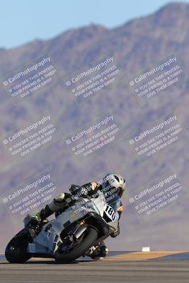 media/Oct-01-2023-SoCal Trackdays (Sun) [[4c570cc352]]/Turn 9 Set 2 (10am)/